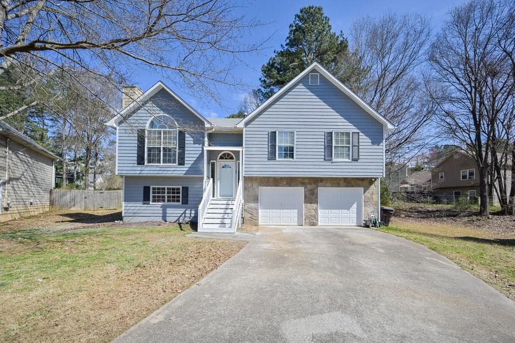 4 bedroom, 2 bathroom, 2,390 sq ft single family residence sold at 4830 Steeplechase Court, Powder Springs, GA 30127