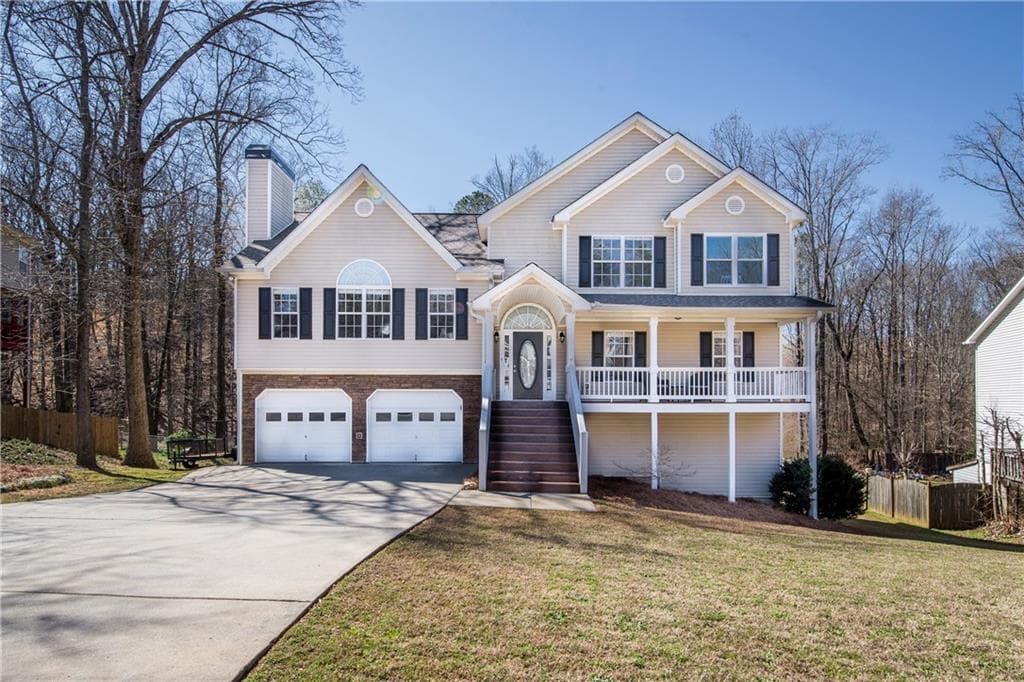 4 bedroom, 3 bathroom, 2,608 sq ft single family residence sold at 152 Sable Trace Trail, Acworth, GA 30102
