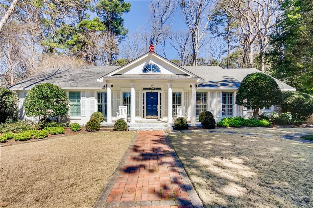 6 bedroom, 5 bathroom, 2,800 sq ft single family residence sold at 2548 Sharondale Court, Atlanta, GA 30305