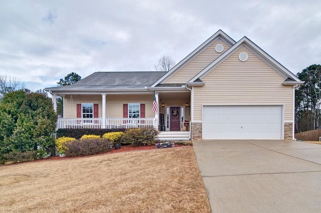 5 bedroom, 3 bathroom, 2,286 sq ft single family residence sold at 106 Alexandria Way, Dallas, GA 30132
