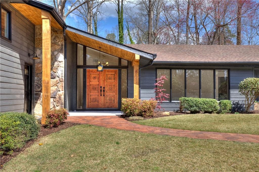 398 Indian Hills Trail, Marietta, GA 30068 — most recent listing photo