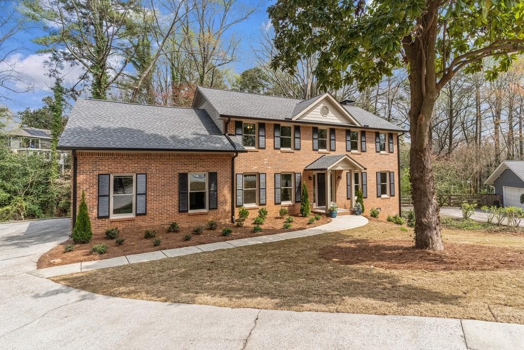1636 Arnaud Court, Dunwoody, GA 30338 — most recent listing photo