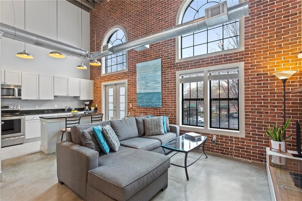 2 bedroom, 2 bathroom, 1,002 sq ft condominium sold at 791 Wylie Street 708, Atlanta, GA 30316