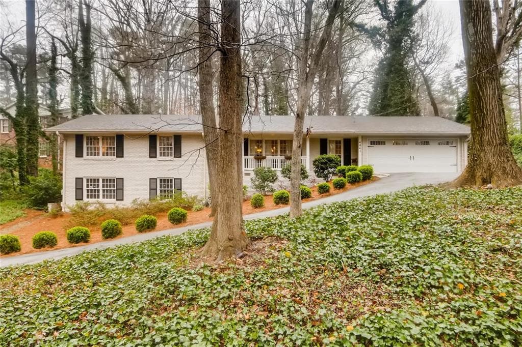 3 bedroom, 2 bathroom, 1,642 sq ft single family residence sold at 4041 Pineview Drive, Smyrna, GA 30080