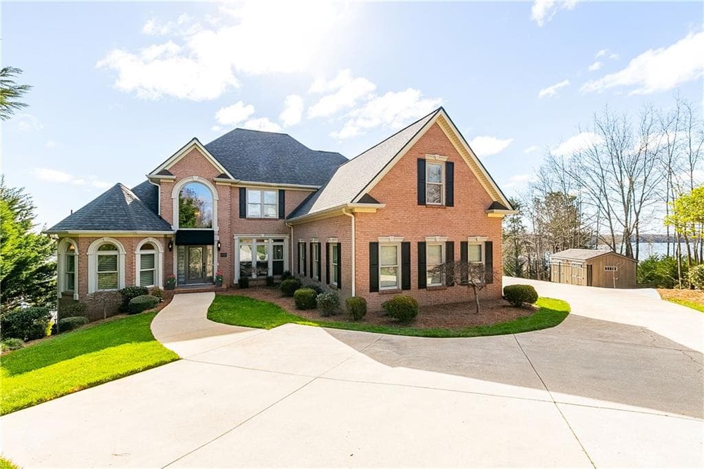 3 bedroom, 4 bathroom, 3,508 sq ft single family residence sold at 2277 Sidney Drive, Gainesville, GA 30506
