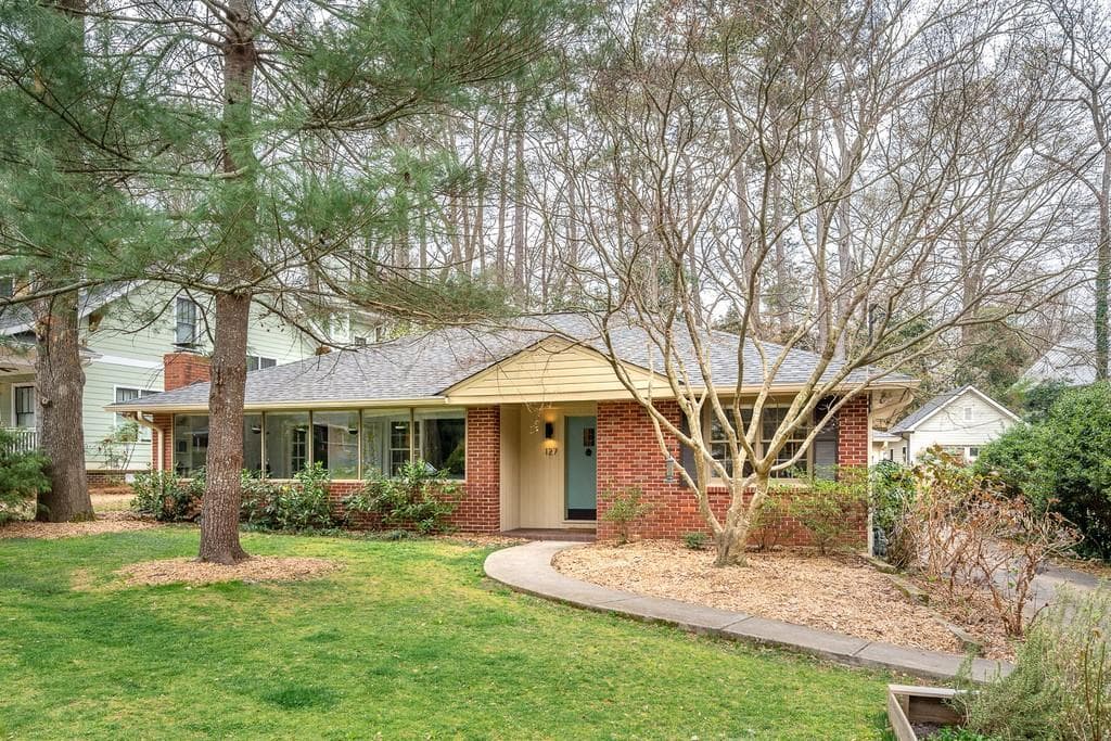 3 bedroom, 2 bathroom, 1,800 sq ft single family residence sold at 127 Mockingbird Lane, Decatur, GA 30030