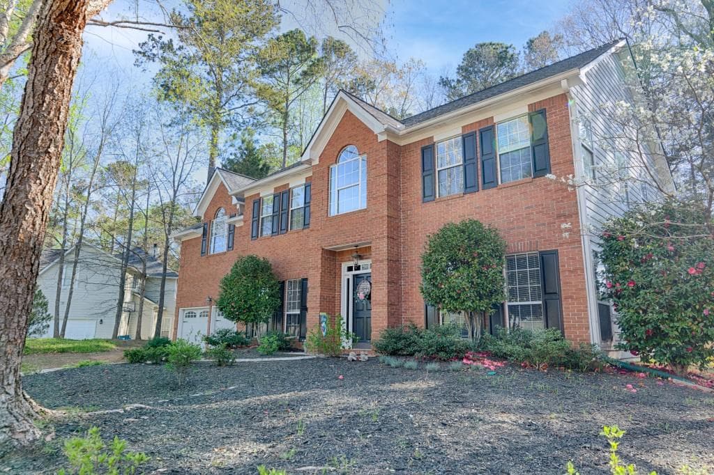 4 bedroom, 3 bathroom, 3,052 sq ft single family residence sold at 12225 Greenmont Walk, Alpharetta, GA 30009