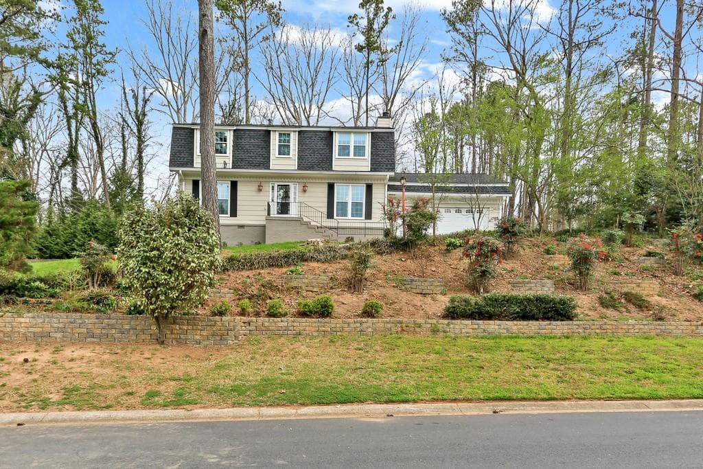 4 bedroom, 3 bathroom, 2,620 sq ft single family residence sold at 4586 Hunting Hound Lane, Marietta, GA 30062