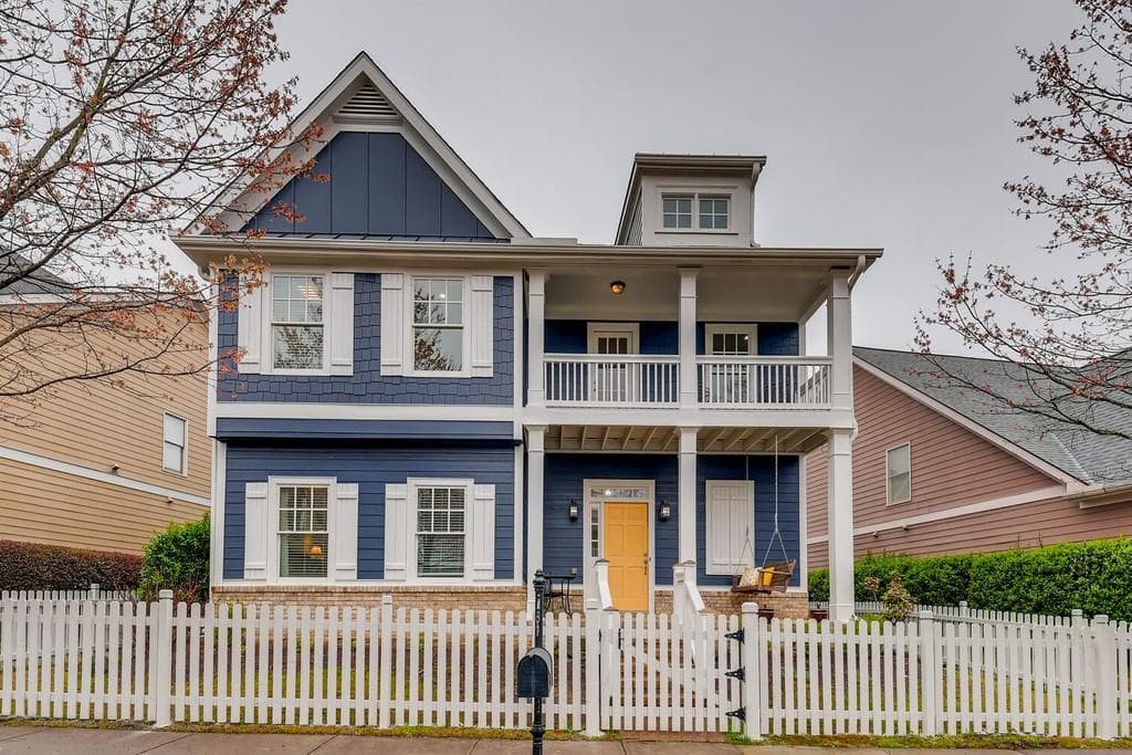 4 bedroom, 3 bathroom, 2,239 sq ft single family residence sold at 1709 Barfield Run, Atlanta, GA 30318