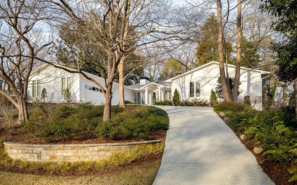 4 bedroom, 5 bathroom, 4,291 sq ft single family residence sold at 604 Conway Forest Drive, Atlanta, GA 30327