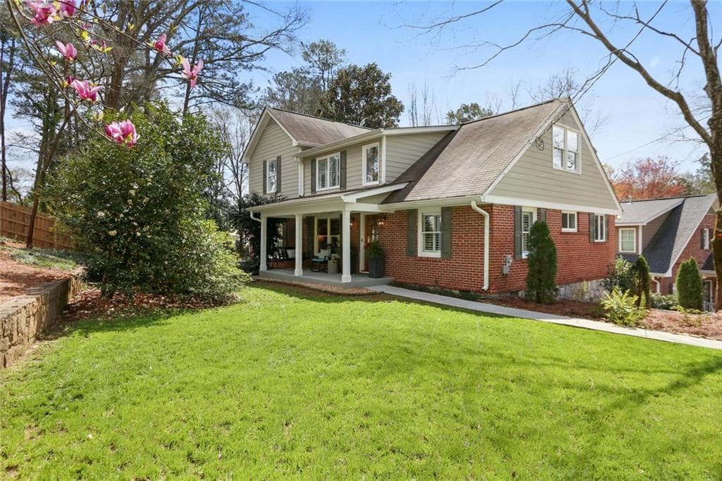 4 bedroom, 3 bathroom, 2,355 sq ft single family residence sold at 2914 Ridgemore Road, Atlanta, GA 30318