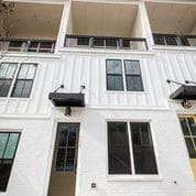 2 bedroom, 2 bathroom, 1,250 sq ft townhouse sold at 910 Brees Court 52, Atlanta, GA 30318