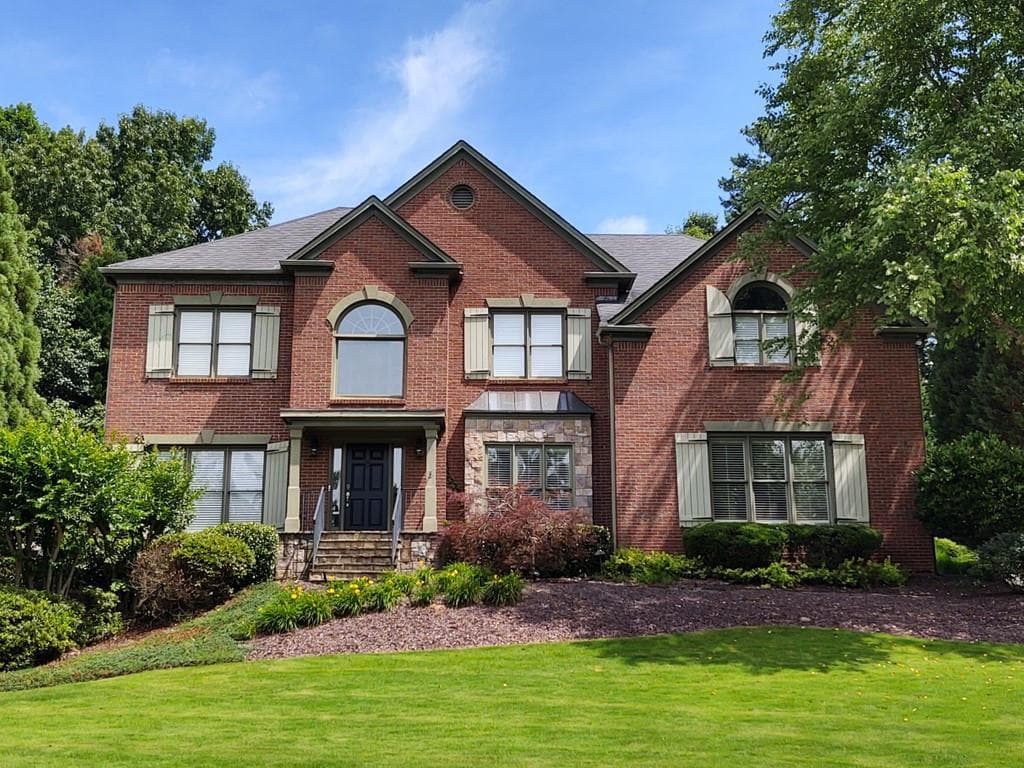 6 bedroom, 5 bathroom, 5,195 sq ft single family residence sold at 515 Woodmoore Court, Atlanta, GA 30342