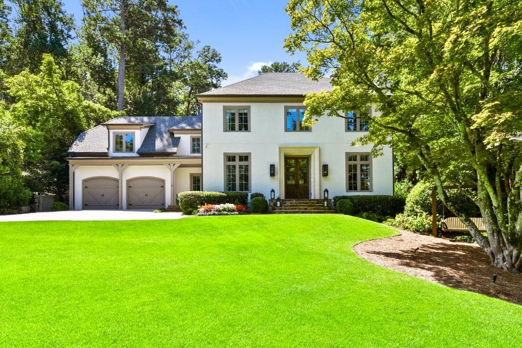 5 bedroom, 6 bathroom, 6,471 sq ft single family residence sold at 4405 Davidson Avenue, Atlanta, GA 30319