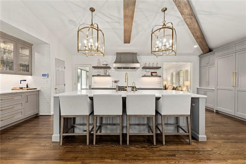 4 bedroom, 5 bathroom, 3,846 sq ft single family residence sold at 964 Buckingham Circle, Atlanta, GA 30327