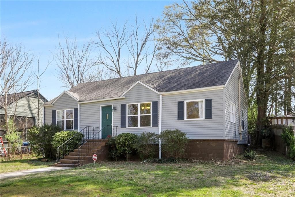 3 bedroom, 2 bathroom, 1,557 sq ft single family residence sold at 860 Fayetteville Road, Atlanta, GA 30316
