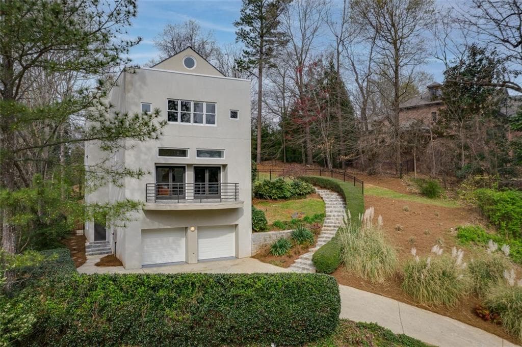 4 bedroom, 4 bathroom, 4,203 sq ft single family residence sold at 4810 LAFAYETTE Court, Atlanta, GA 30327