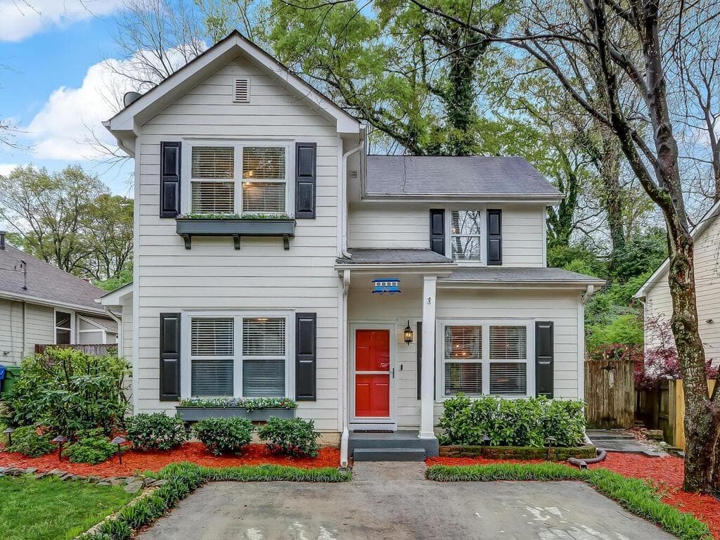 3 bedroom, 3 bathroom, 1,440 sq ft single family residence sold at 941 Ormewood Avenue, Atlanta, GA 30316