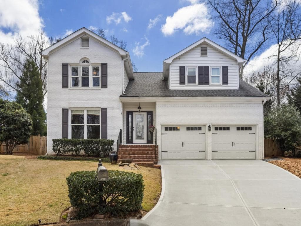 3 bedroom, 3 bathroom single family residence sold at 1213 Club Walk Drive, Brookhaven, GA 30319