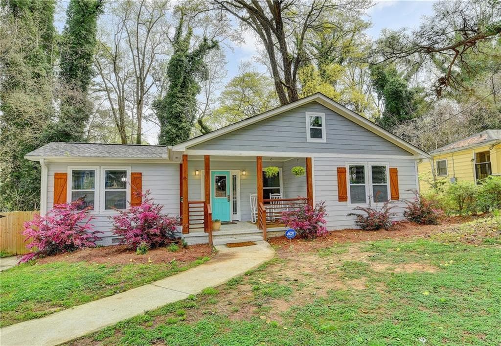 3 bedroom, 3 bathroom, 1,920 sq ft single family residence sold at 1585 Kenmore Street, Atlanta, GA 30311