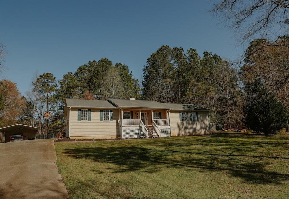 3 bedroom, 2 bathroom, 1,474 sq ft single family residence sold at 4671 Bullock Lane, Loganville, GA 30052