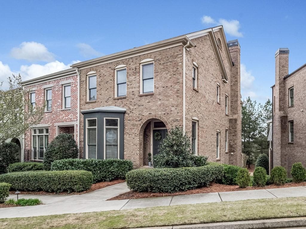 3 bedroom, 4 bathroom, 2,976 sq ft townhouse sold at 3105 Neal Court, Cumming, GA 30041