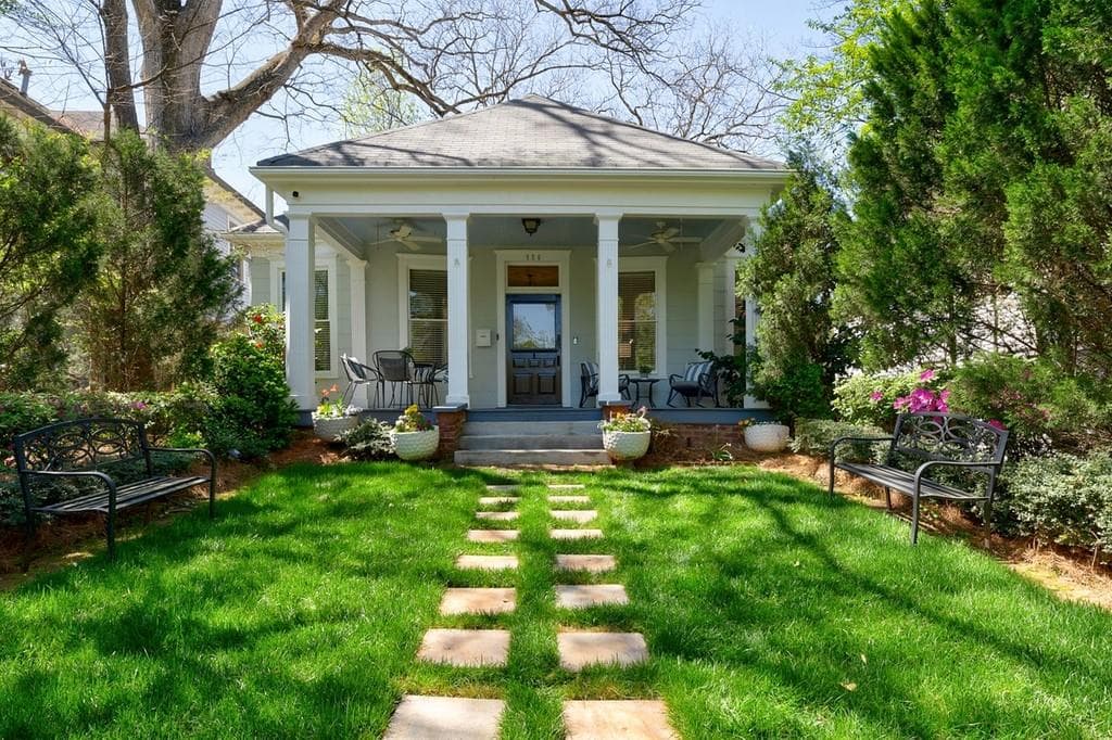 3 bedroom, 2 bathroom, 1,645 sq ft single family residence sold at 956 Myrtle Street, Atlanta, GA 30309