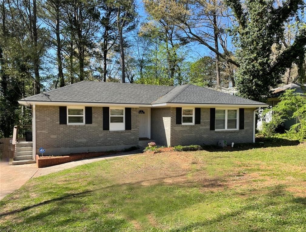 4 bedroom, 2 bathroom, 2,000 sq ft single family residence sold at 1926 BOULDERVIEW Drive, Atlanta, GA 30316