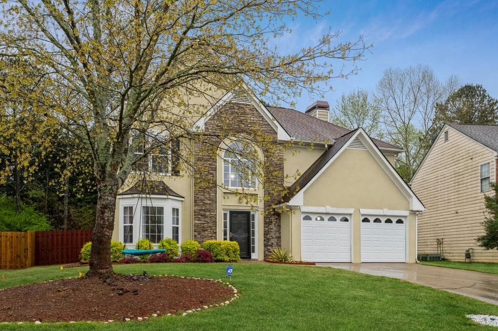 3 bedroom, 3 bathroom, 2,408 sq ft single family residence sold at 1832 Chasewood Park Drive, Marietta, GA 30066