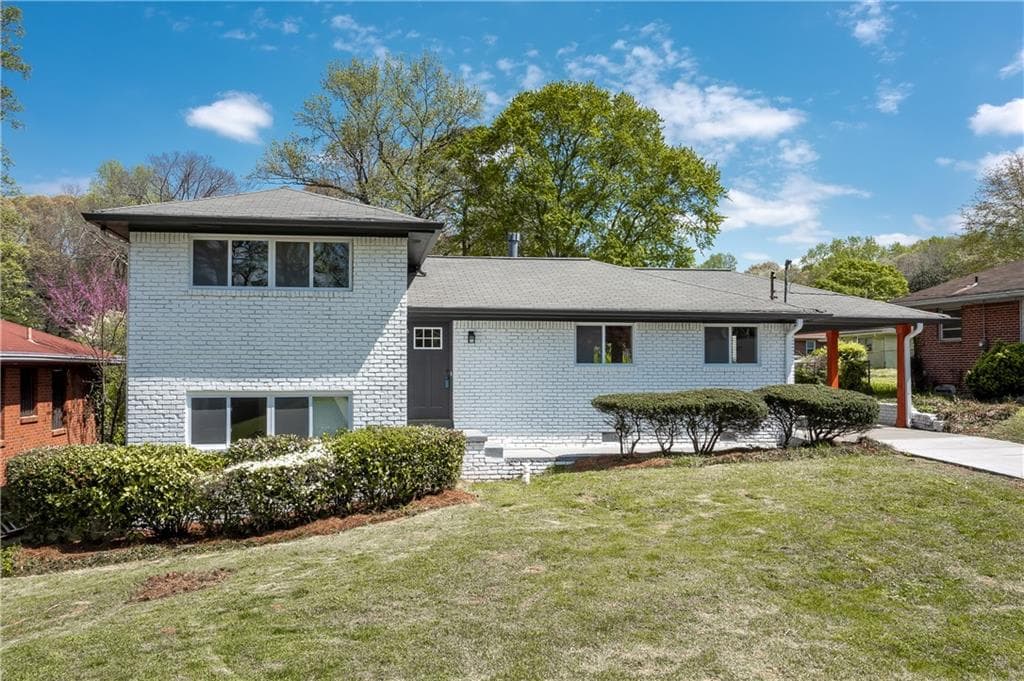 3 bedroom, 2 bathroom, 1,848 sq ft single family residence sold at 2310 Willowdale Circle, Atlanta, GA 30316