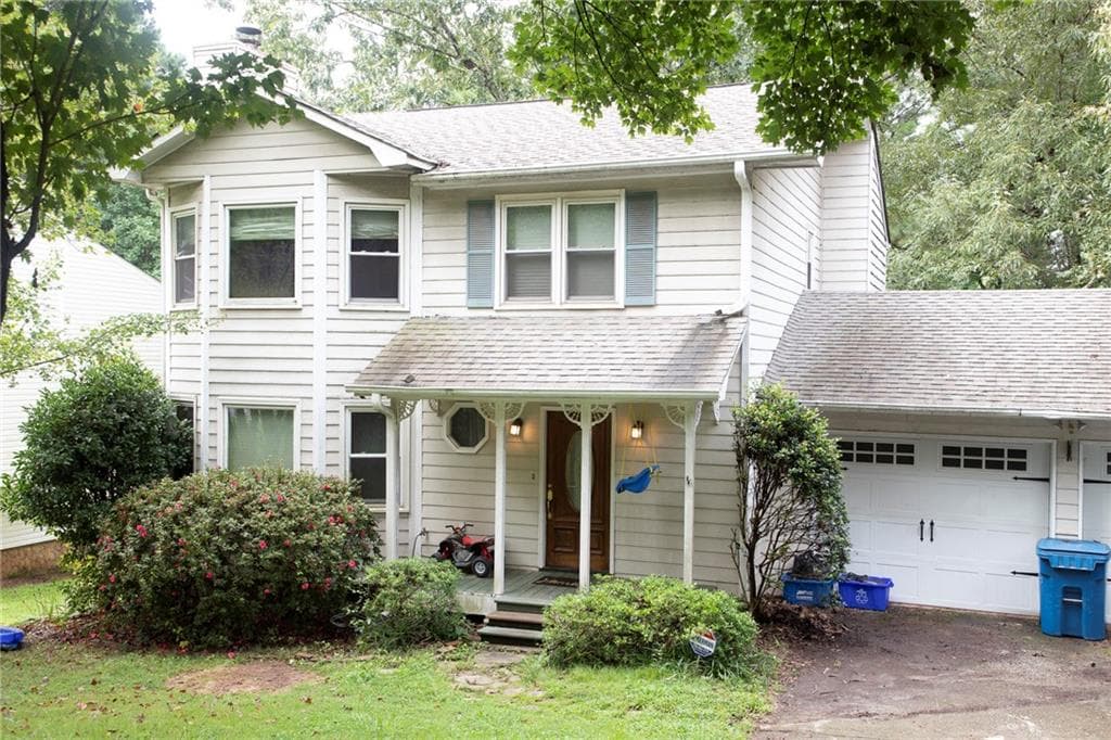 3 bedroom, 3 bathroom single family residence sold at 3310 Revere Circle, Snellville, GA 30039