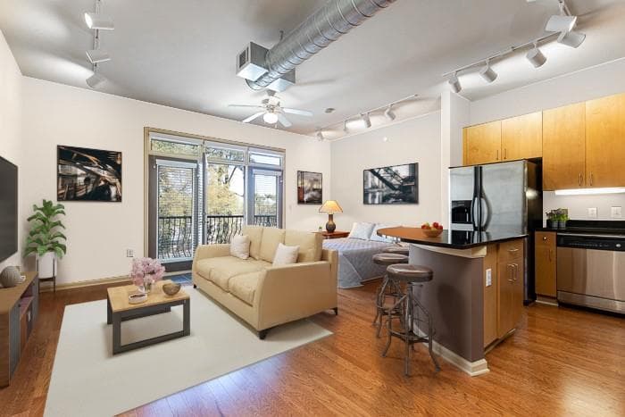 1 bedroom, 1 bathroom, 627 sq ft condominium sold at 5300 Peachtree Road 3606, Chamblee, GA 30341