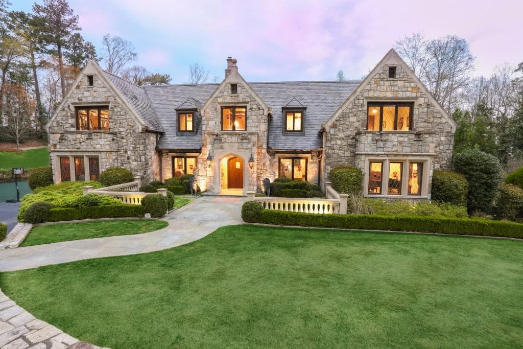 5 bedroom, 7 bathroom, 5,392 sq ft single family residence sold at 1919 River Forest Road, Atlanta, GA 30327