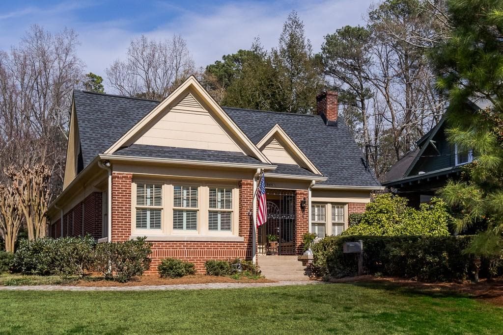 3 bedroom, 3 bathroom, 2,811 sq ft single family residence sold at 945 Clairemont Avenue, Decatur, GA 30030