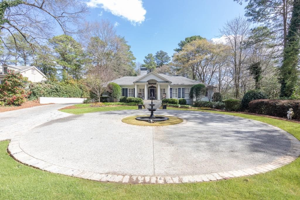 3 bedroom, 5 bathroom single family residence sold at 4045 Northside Drive, Atlanta, GA 30342