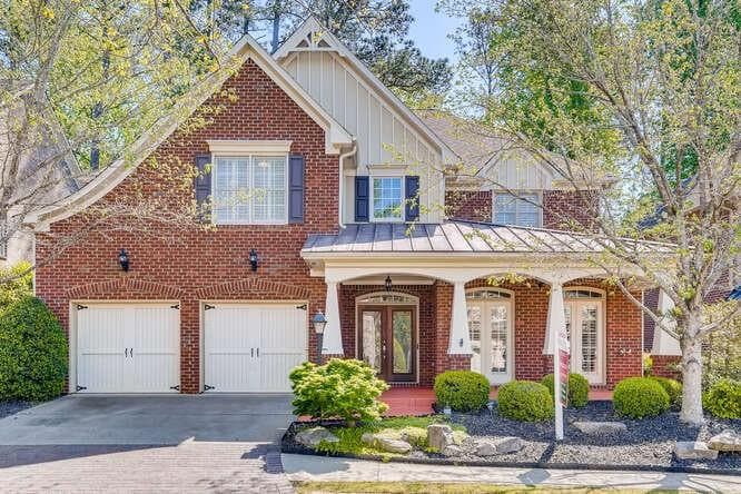 570 Wembley Circle, Atlanta, GA 30328 — most recent listing photo