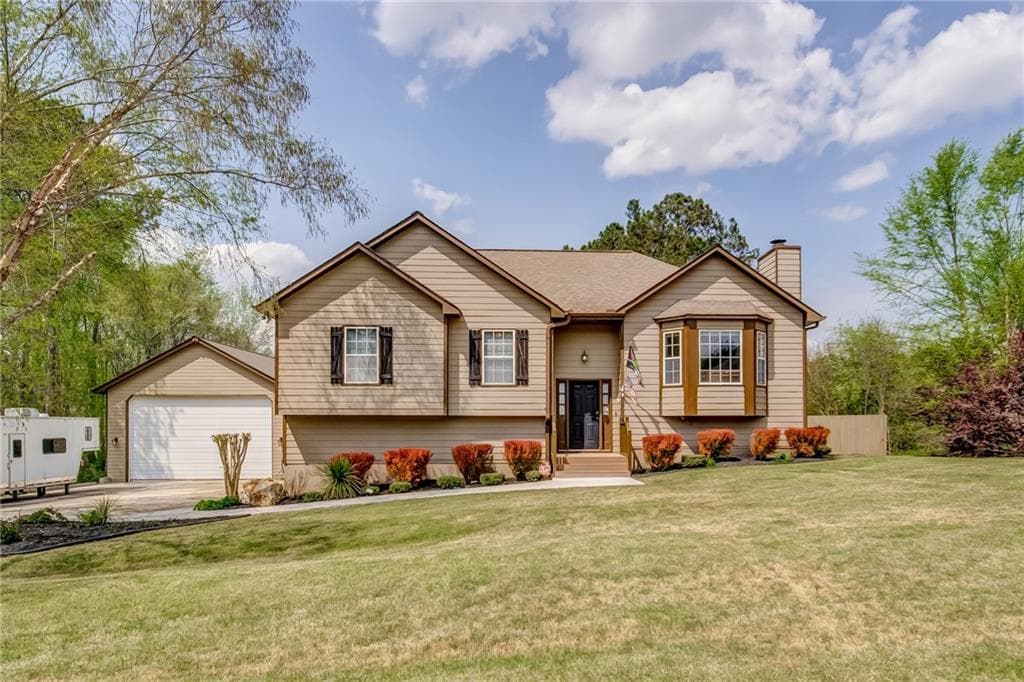 4 bedroom, 2 bathroom, 1,901 sq ft single family residence sold at 104 Bennett Farms Drive, Acworth, GA 30102