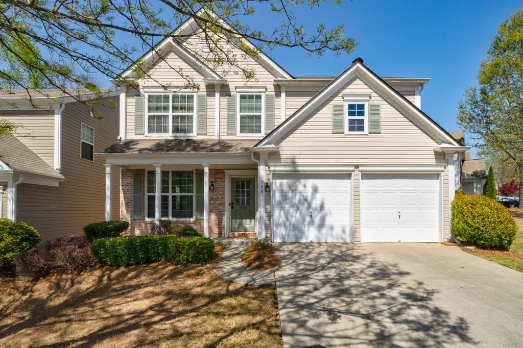 3 bedroom, 3 bathroom, 1,974 sq ft townhouse sold at 926 Wendlebury Court, Alpharetta, GA 30004