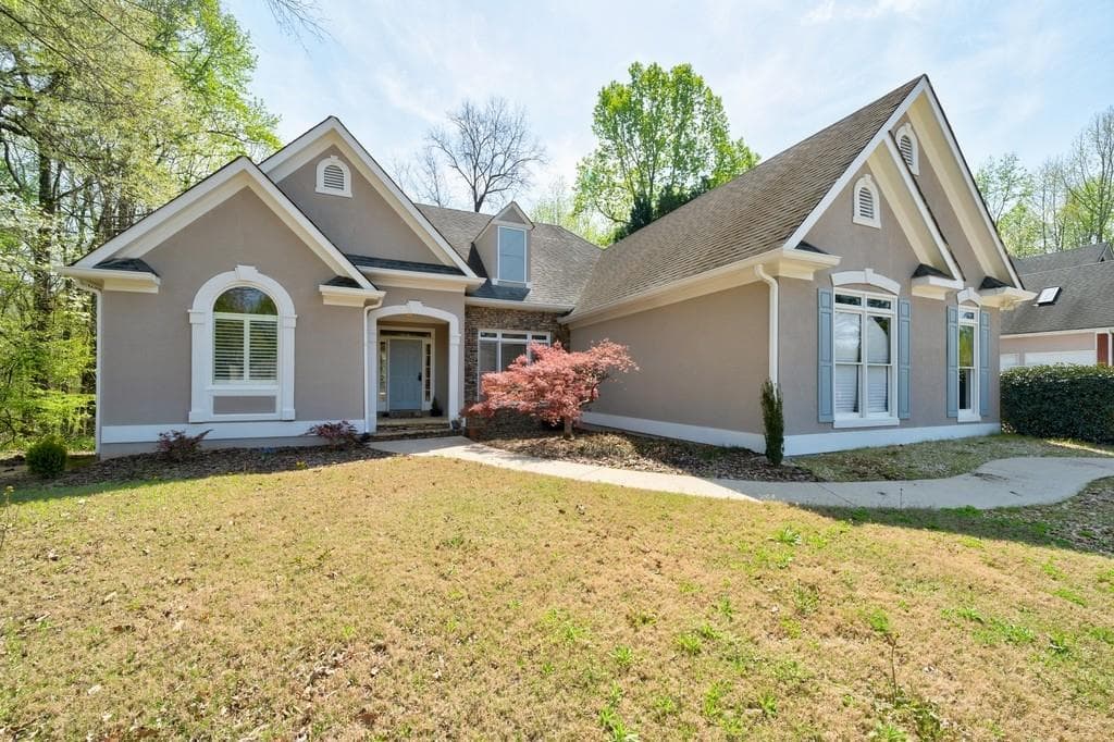 3 bedroom, 3 bathroom, 2,666 sq ft single family residence sold at 3320 Peace Lane, Suwanee, GA 30024