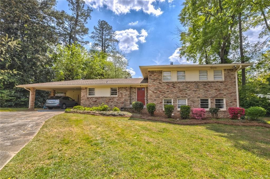 4 bedroom, 3 bathroom, 2,464 sq ft single family residence sold at 3180 Sidis Court, Atlanta, GA 30340