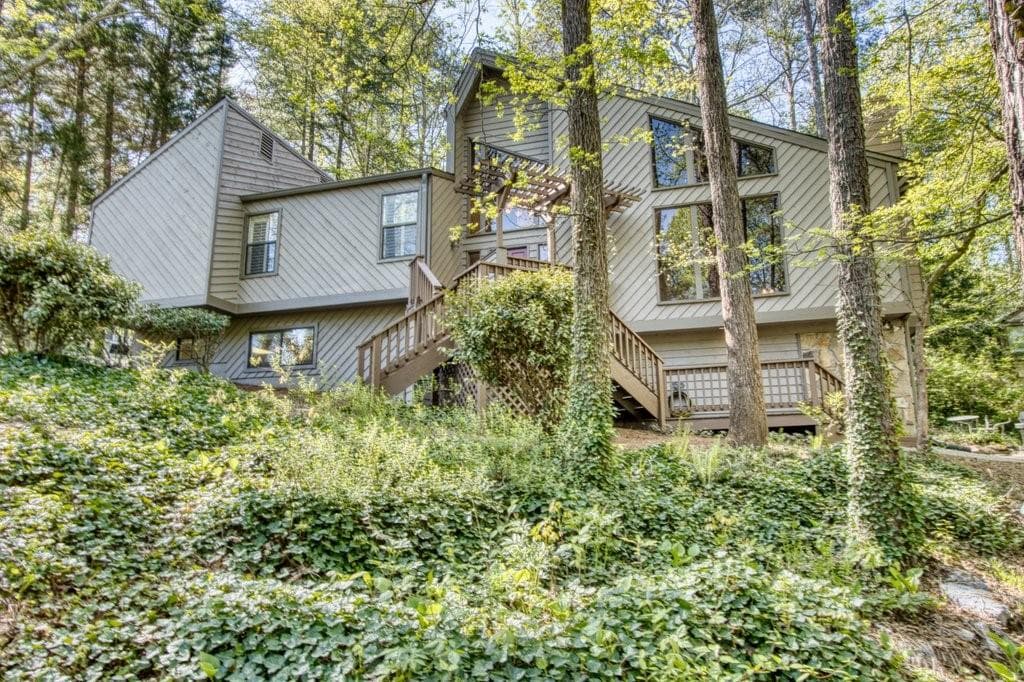 5 bedroom, 3 bathroom, 3,000 sq ft single family residence sold at 2617 Rocky Springs Drive, Marietta, GA 30062