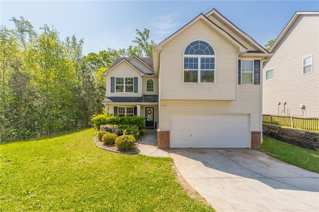 4 bedroom, 3 bathroom, 2,431 sq ft single family residence sold at 4536 Beau Point Court, Snellville, GA 30039