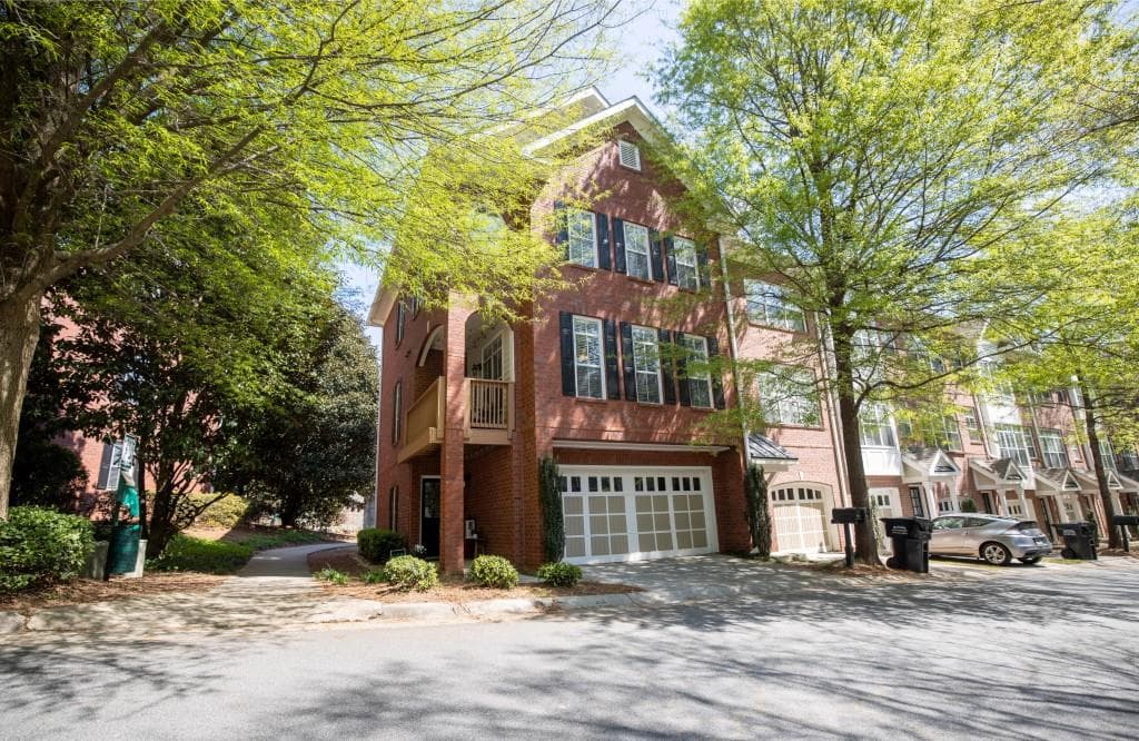 1120 Glenridge Place, Atlanta, GA 30342 — most recent listing photo