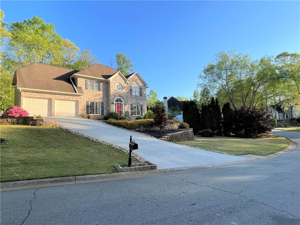 6 bedroom, 5 bathroom, 4,596 sq ft single family residence sold at 4182 Summit Way, Marietta, GA 30066