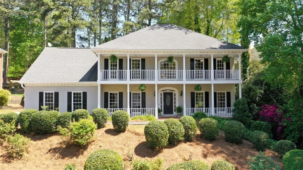 4 bedroom, 5 bathroom, 3,989 sq ft single family residence sold at 3255 Arborwoods Drive, Alpharetta, GA 30022
