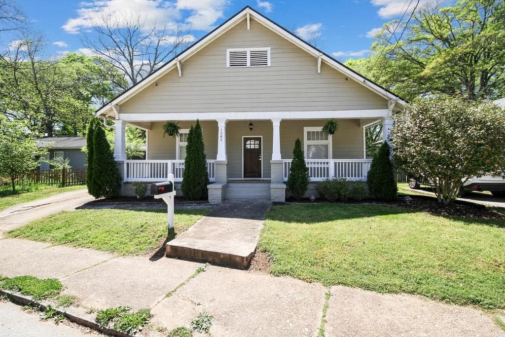 3 bedroom, 2 bathroom, 1,712 sq ft single family residence sold at 1285 Wylie Street, Atlanta, GA 30317