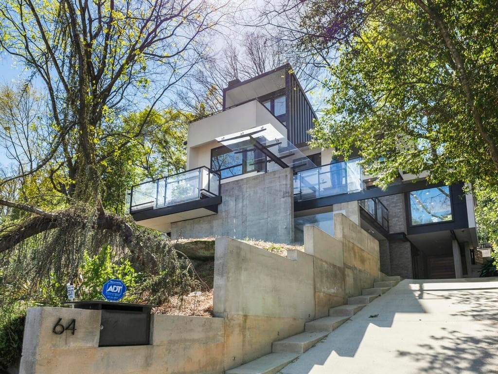 4 bedroom, 6 bathroom single family residence sold at 64 Montgomery Ferry Drive, Atlanta, GA 30309