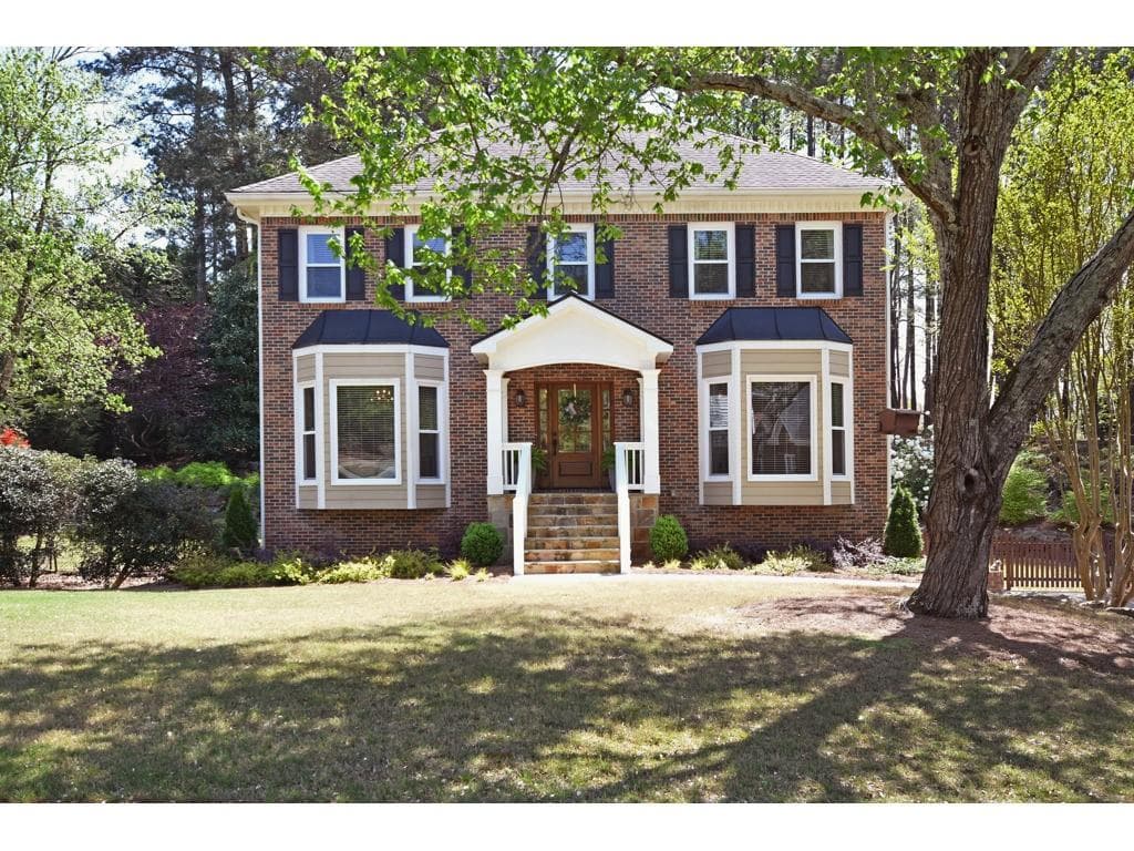 4 bedroom, 3 bathroom, 3,000 sq ft single family residence sold at 2946 Canton Chase Drive, Marietta, GA 30062