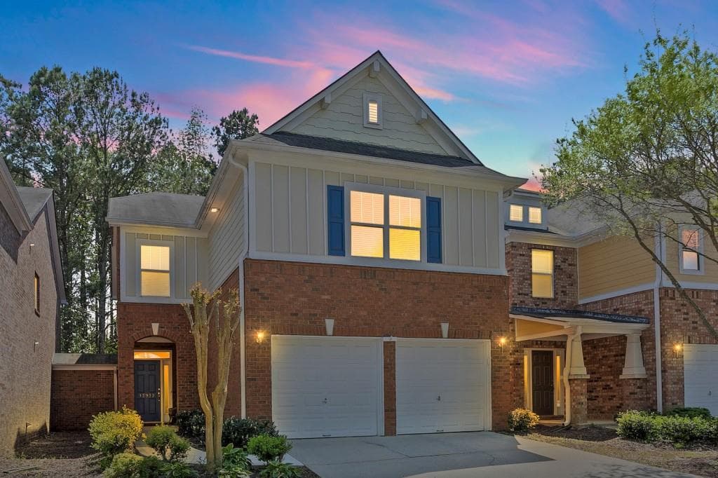 4 bedroom, 3 bathroom, 2,390 sq ft townhouse sold at 13932 Sunfish Bend, Milton, GA 30004