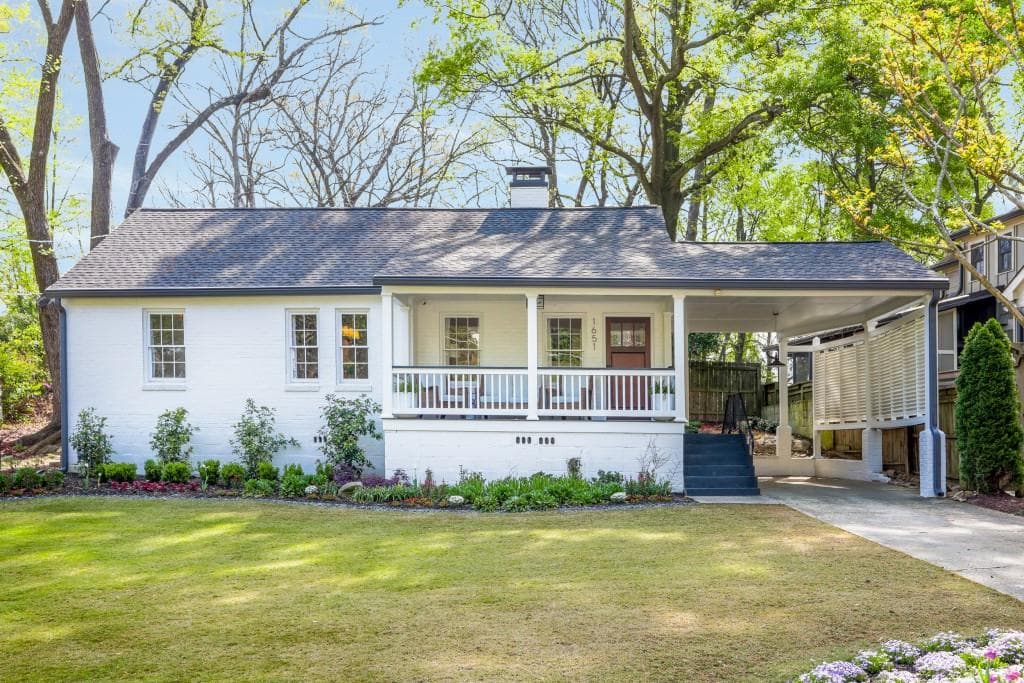 3 bedroom, 2 bathroom, 1,372 sq ft single family residence sold at 1651 Geary Drive, Atlanta, GA 30309